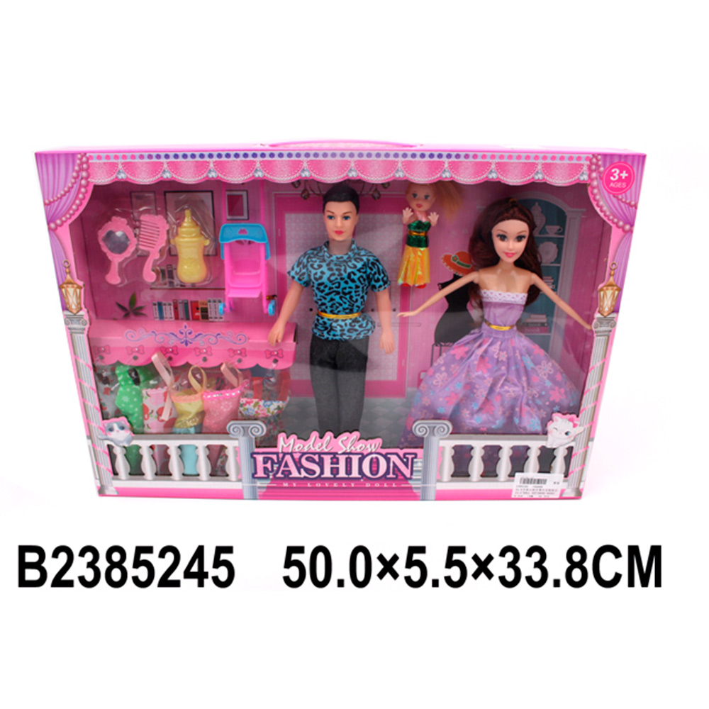 Кукла 668A8 с Кеном и набором платьев в кор.